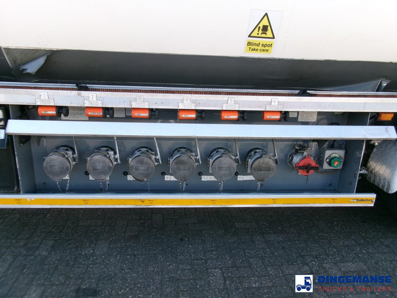 Επικαθήμενο βυτίο Lakeland Fuel tank alu 42.8 m3 / 6 comp + pump: φωτογραφία 10 Επικαθήμενο βυτίο Lakeland Fuel tank alu 42.8 m3 / 6 comp + pump: φωτογραφία 10