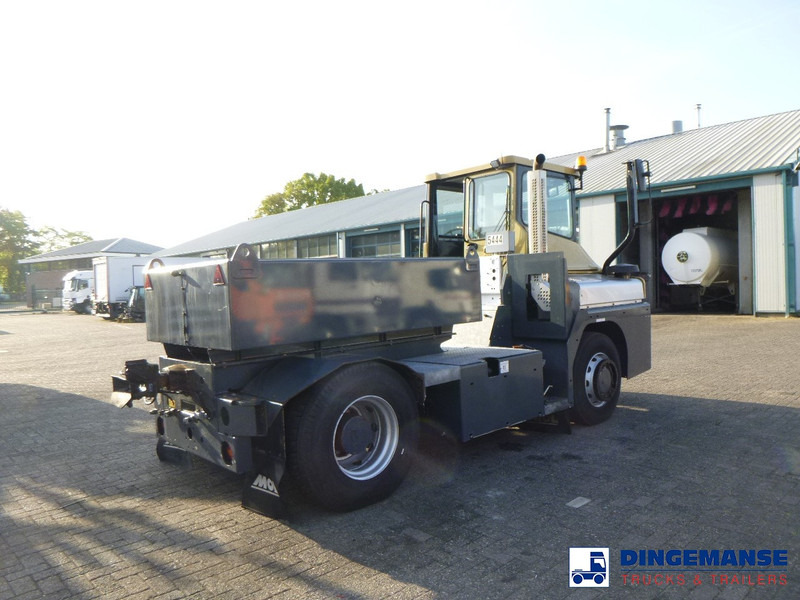 MOL RM 255 4X4 terminal drawbar tractor 150 ton - Τράκτορας: φωτογραφία 4 MOL RM 255 4X4 terminal drawbar tractor 150 ton - Τράκτορας: φωτογραφία 4