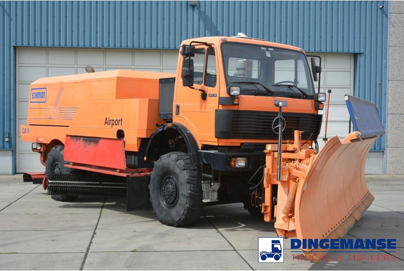 Mercedes-Benz SK 2031 4x4x4 Schmidt CJS9 airport sweeper snow plough - Εκχιονιστικό μηχάνημα: φωτογραφία 1 Mercedes-Benz SK 2031 4x4x4 Schmidt CJS9 airport sweeper snow plough - Εκχιονιστικό μηχάνημα: φωτογραφία 1