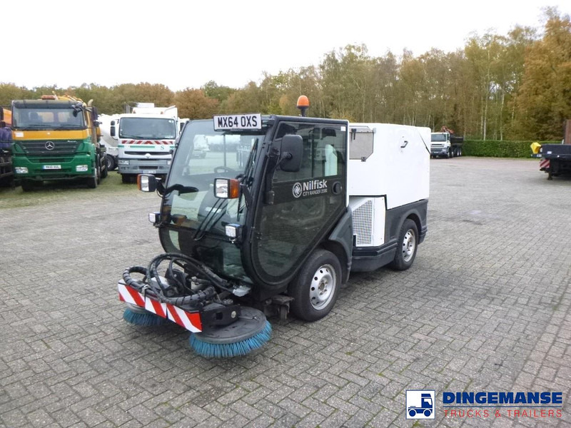 Nilfisk City Ranger CR3500 street sweeper - Σάρωθρο δρόμων: φωτογραφία 1 Nilfisk City Ranger CR3500 street sweeper - Σάρωθρο δρόμων: φωτογραφία 1