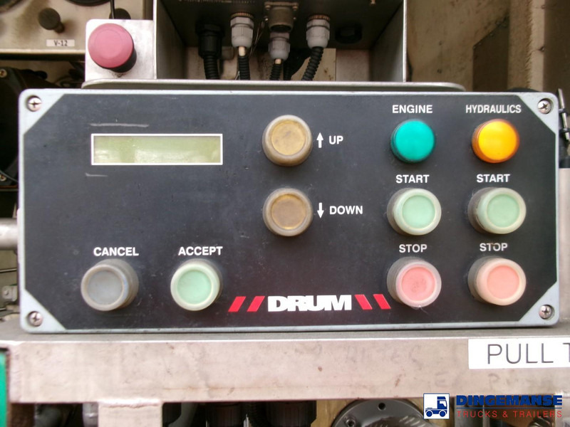 Φορτηγό βυτιοφόρο Scania P320 6X2 RHD Argon gas tank 13.2 m3: φωτογραφία 16