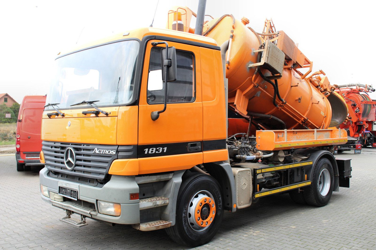 Mercedes-Benz Actros 1831 4x2 Hellmers 6,5m³ V2A INOX Kipper - Όχημα εκκένωσης βόθρων: φωτογραφία 2 Mercedes-Benz Actros 1831 4x2 Hellmers 6,5m³ V2A INOX Kipper - Όχημα εκκένωσης βόθρων: φωτογραφία 2