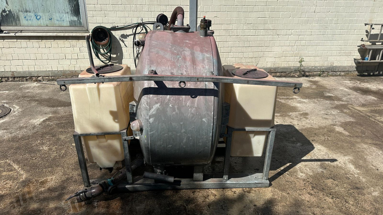 Saug-Druck fass Flexi + 2 Frisch-Wassertaschen - Όχημα εκκένωσης βόθρων: φωτογραφία 3 Saug-Druck fass Flexi + 2 Frisch-Wassertaschen - Όχημα εκκένωσης βόθρων: φωτογραφία 3