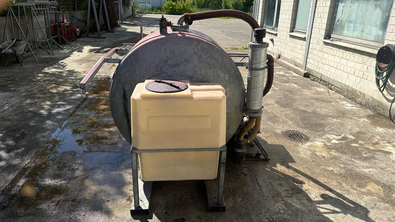 Saug-Druck fass Flexi + 2 Frisch-Wassertaschen - Όχημα εκκένωσης βόθρων: φωτογραφία 4 Saug-Druck fass Flexi + 2 Frisch-Wassertaschen - Όχημα εκκένωσης βόθρων: φωτογραφία 4