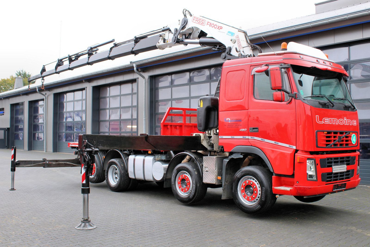 Volvo 480 8x2 Pritsche + FASSI F800XP Kran 6x - Φορτηγό με ανοιχτή καρότσα, Φορτηγό με γερανό: φωτογραφία 2 Volvo 480 8x2 Pritsche + FASSI F800XP Kran 6x - Φορτηγό με ανοιχτή καρότσα, Φορτηγό με γερανό: φωτογραφία 2