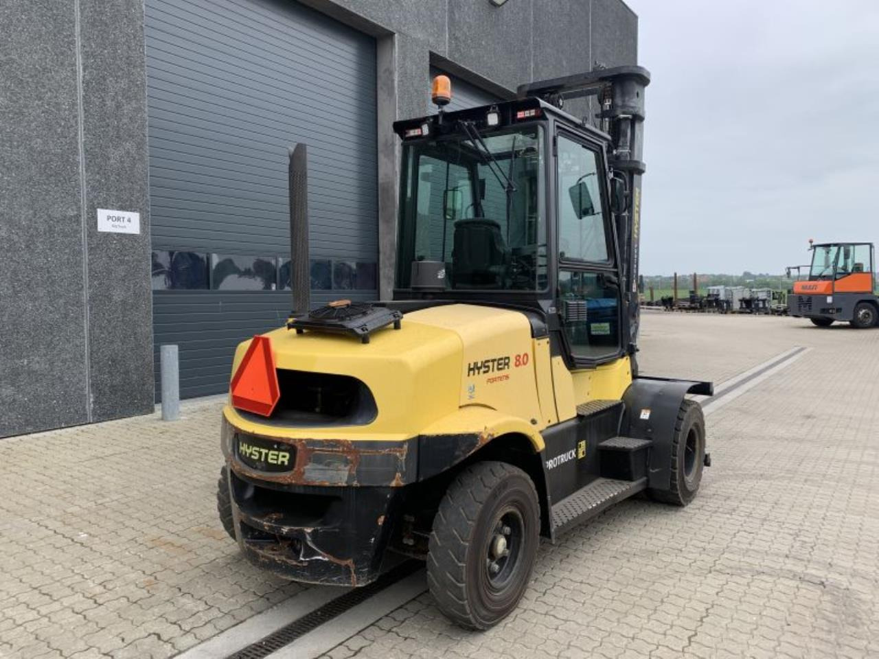Hyster H8.0FT-6 - Πετρελαιοκίνητο περονοφόρο: φωτογραφία 3 Hyster H8.0FT-6 - Πετρελαιοκίνητο περονοφόρο: φωτογραφία 3