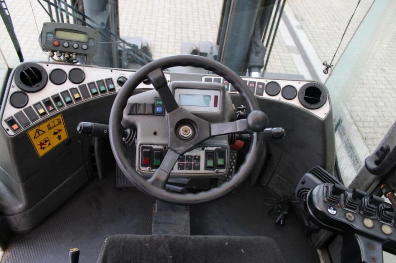 Kalmar DCD160-12 - Πετρελαιοκίνητο περονοφόρο: φωτογραφία 4 Kalmar DCD160-12 - Πετρελαιοκίνητο περονοφόρο: φωτογραφία 4