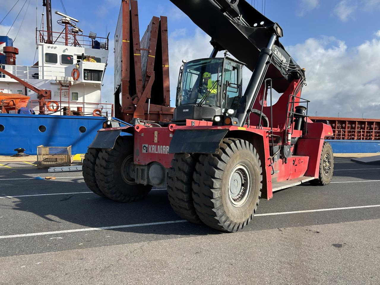 Kalmar DRG450-65S5 - Reachstacker: φωτογραφία 2 Kalmar DRG450-65S5 - Reachstacker: φωτογραφία 2