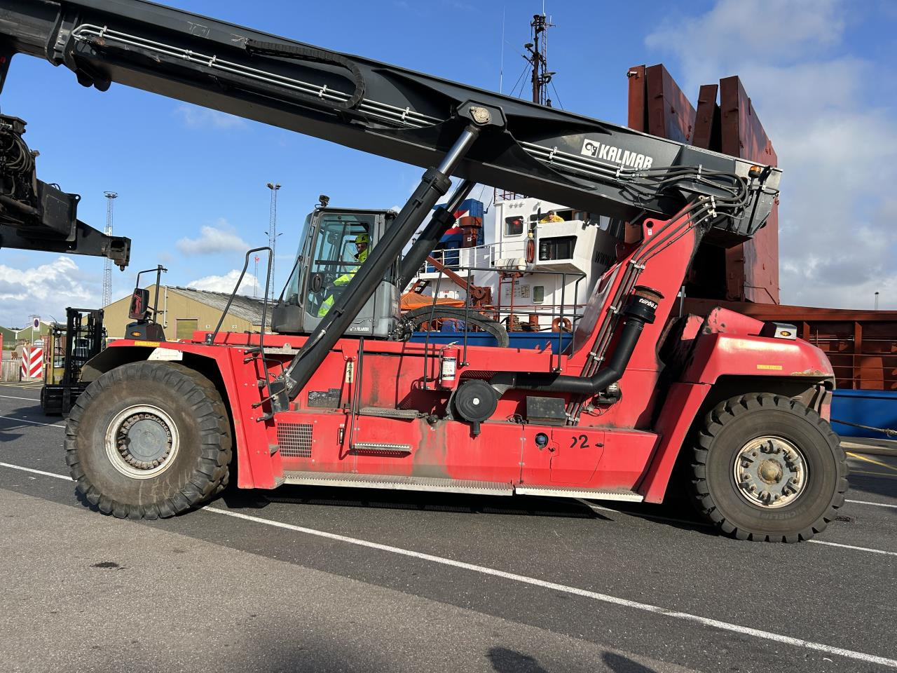 Kalmar DRG450-65S5 - Reachstacker: φωτογραφία 1 Kalmar DRG450-65S5 - Reachstacker: φωτογραφία 1
