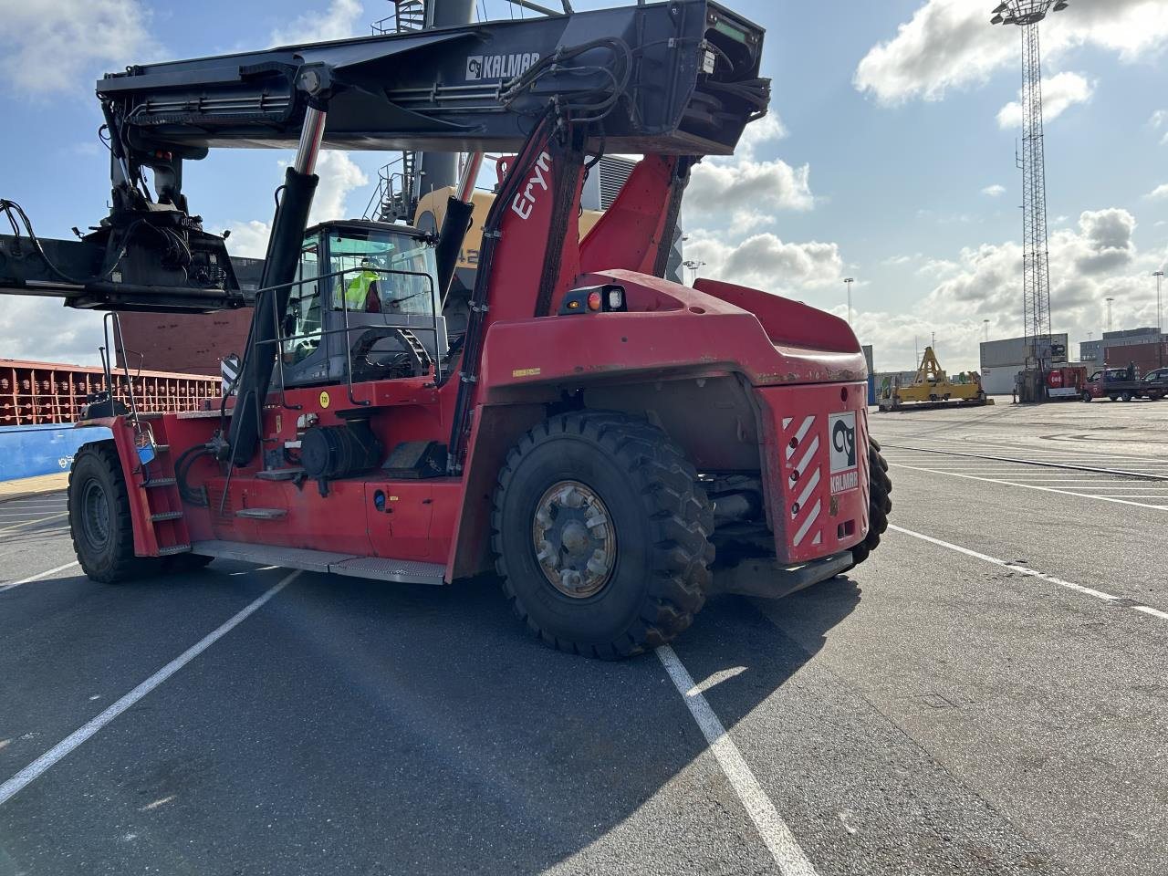 Kalmar DRG450-65S5 - Reachstacker: φωτογραφία 3 Kalmar DRG450-65S5 - Reachstacker: φωτογραφία 3