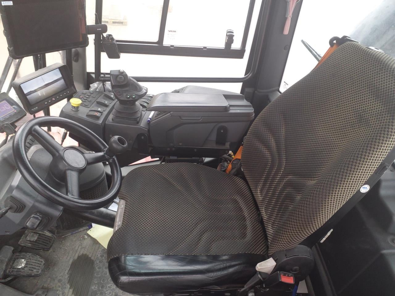 Kalmar DRG450-75C5XS - Reachstacker: φωτογραφία 4 Kalmar DRG450-75C5XS - Reachstacker: φωτογραφία 4