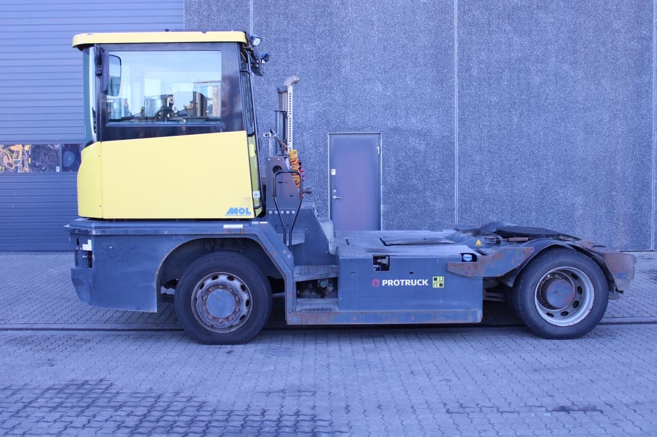 MOL RM255 4X4 - Τράκτορες τελωνείων: φωτογραφία 1 MOL RM255 4X4 - Τράκτορες τελωνείων: φωτογραφία 1