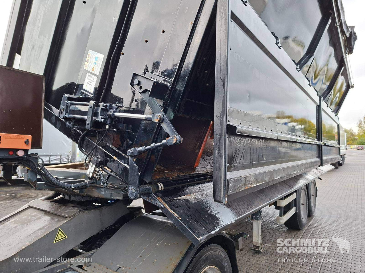 KEMPF Auflieger Kipper Stahlrundmulde 36m³ - Επικαθήμενο ανατρεπόμενο: φωτογραφία 2 KEMPF Auflieger Kipper Stahlrundmulde 36m³ - Επικαθήμενο ανατρεπόμενο: φωτογραφία 2