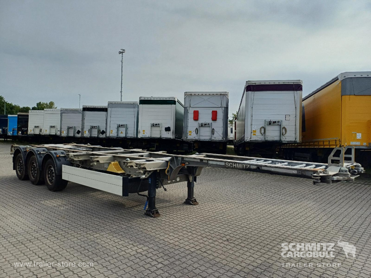 SCHMITZ Auflieger Containerfahrgestell Standard - Επικαθήμενο μεταφοράς εμπορευματοκιβωτίων/ Κινητό αμάξωμα: φωτογραφία 1 SCHMITZ Auflieger Containerfahrgestell Standard - Επικαθήμενο μεταφοράς εμπορευματοκιβωτίων/ Κινητό αμάξωμα: φωτογραφία 1