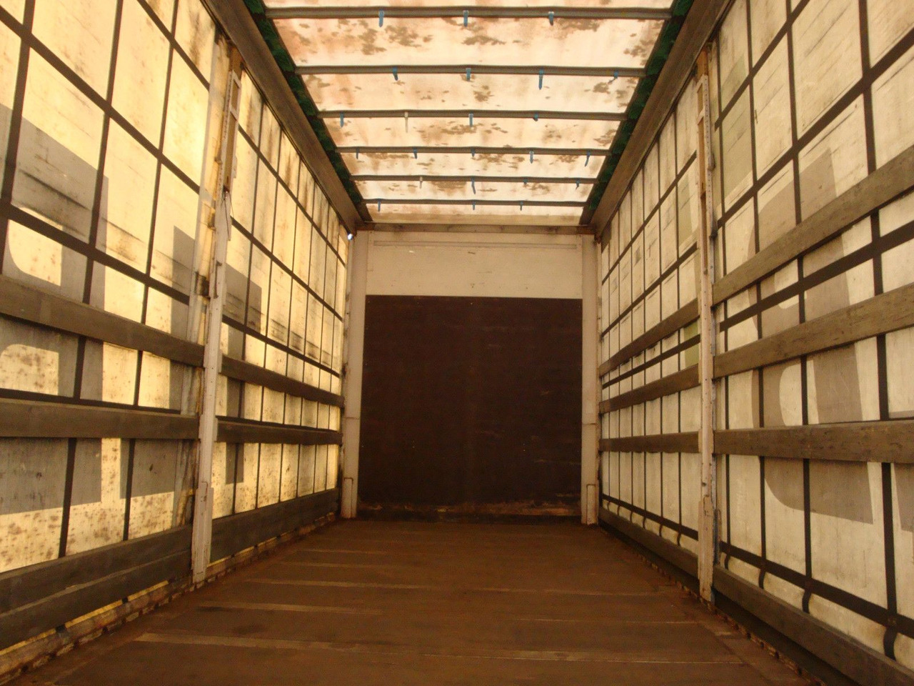 Krone ZZW 18 Jumbo Edscha Schiebeverdeck BDF 116 cbm - Ρυμούλκα μεταφοράς εμπορευματοκιβωτίων/ Κινητό αμάξωμα: φωτογραφία 5 Krone ZZW 18 Jumbo Edscha Schiebeverdeck BDF 116 cbm - Ρυμούλκα μεταφοράς εμπορευματοκιβωτίων/ Κινητό αμάξωμα: φωτογραφία 5