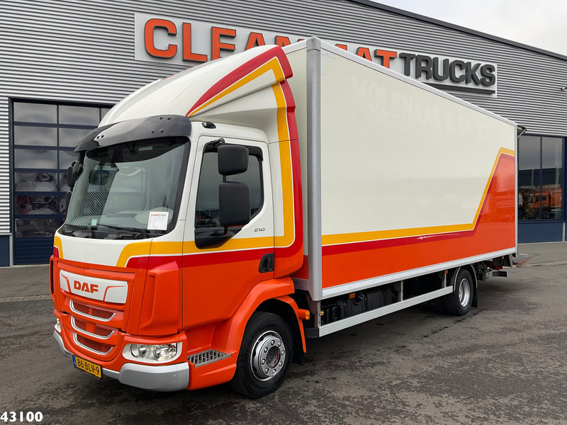 DAF FA LF 210 Euro 6 with DHollandia taillift - Φορτηγό κόφα: φωτογραφία 1 DAF FA LF 210 Euro 6 with DHollandia taillift - Φορτηγό κόφα: φωτογραφία 1