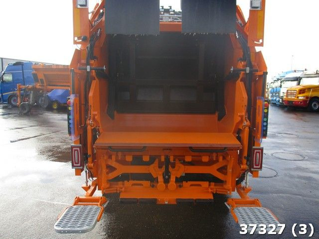 FUSO Canter 9C18 - Απορριμματοφόρο: φωτογραφία 3 FUSO Canter 9C18 - Απορριμματοφόρο: φωτογραφία 3