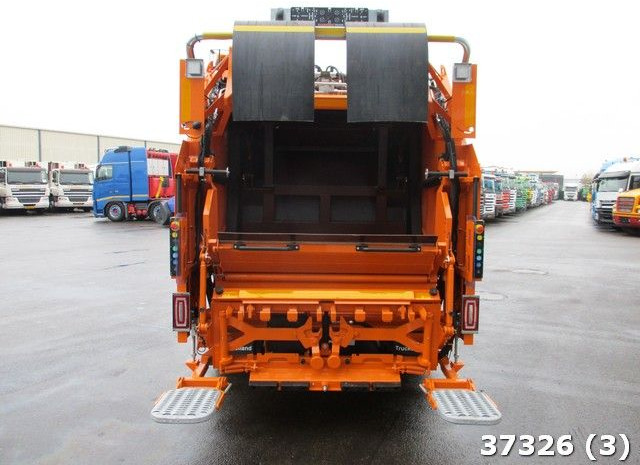 FUSO Canter 9C18 - Απορριμματοφόρο: φωτογραφία 3 FUSO Canter 9C18 - Απορριμματοφόρο: φωτογραφία 3