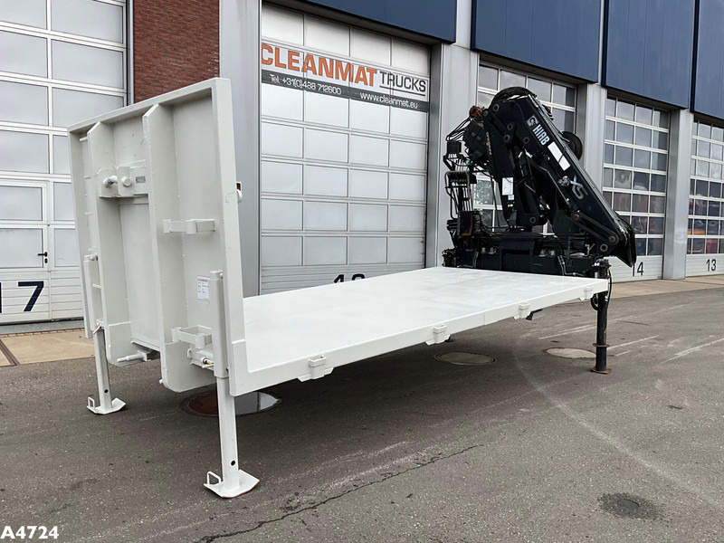 Laadplateau met Hiab 14 Tonmeter laadkraan - Κοντέινερ τύπου γάντζου: φωτογραφία 1 Laadplateau met Hiab 14 Tonmeter laadkraan - Κοντέινερ τύπου γάντζου: φωτογραφία 1