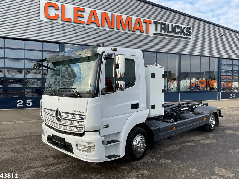 Mercedes-Benz Atego 818 Euro 6 10 Ton haakarmsysteem - Φορτηγό φόρτωσης γάντζου: φωτογραφία 2 Mercedes-Benz Atego 818 Euro 6 10 Ton haakarmsysteem - Φορτηγό φόρτωσης γάντζου: φωτογραφία 2