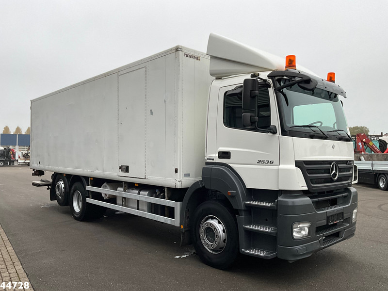 Mercedes-Benz Axor 2636 6x2 Dhollandia laadklep Just 265.901 km! - Φορτηγό κόφα: φωτογραφία 4 Mercedes-Benz Axor 2636 6x2 Dhollandia laadklep Just 265.901 km! - Φορτηγό κόφα: φωτογραφία 4