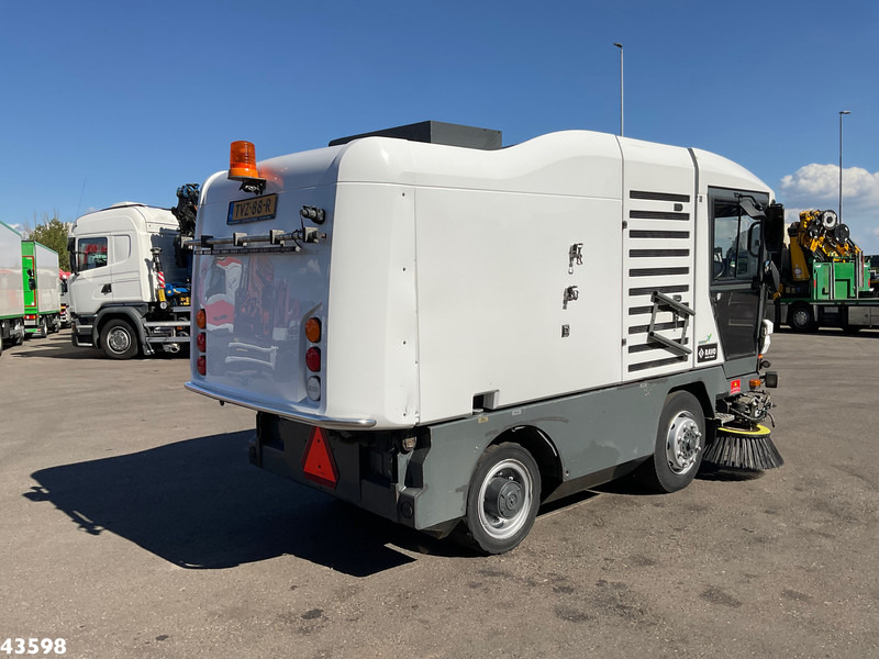 Ravo 540 - Σάρωθρο δρόμων: φωτογραφία 5 Ravo 540 - Σάρωθρο δρόμων: φωτογραφία 5