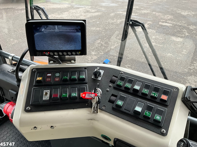 Σάρωθρο δρόμων Ravo 580 with 3-rd brush: φωτογραφία 15 Σάρωθρο δρόμων Ravo 580 with 3-rd brush: φωτογραφία 15