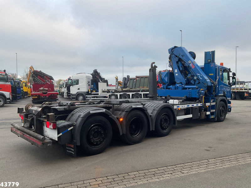 Scania P 360 8x2 Hiab 21 Tonmeter laadkraan - Φορτηγό φόρτωσης γάντζου, Φορτηγό με γερανό: φωτογραφία 4 Scania P 360 8x2 Hiab 21 Tonmeter laadkraan - Φορτηγό φόρτωσης γάντζου, Φορτηγό με γερανό: φωτογραφία 4