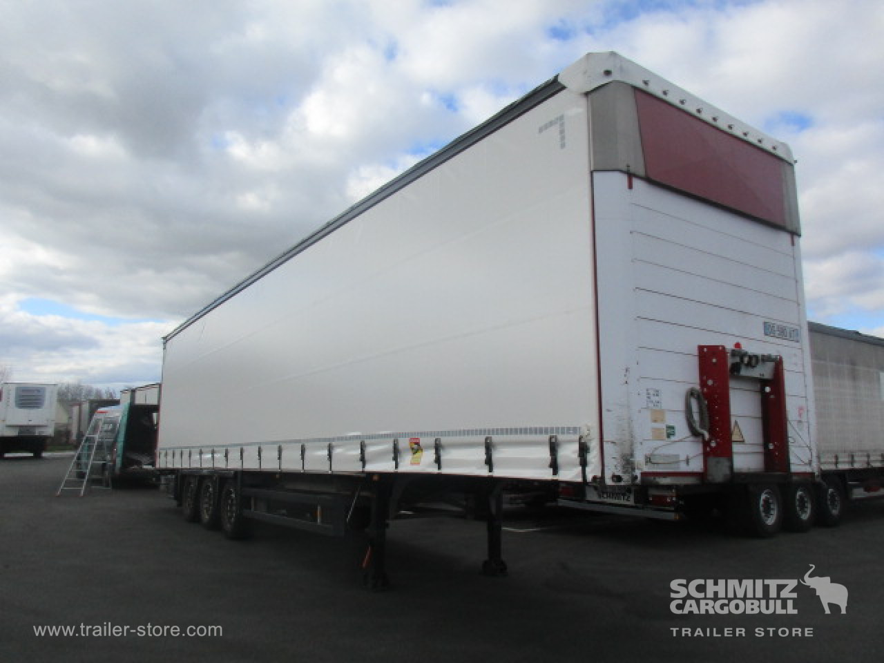 SCHMITZ Curtainsider Mega - Επικαθήμενο κουρτίνα: φωτογραφία 1 SCHMITZ Curtainsider Mega - Επικαθήμενο κουρτίνα: φωτογραφία 1
