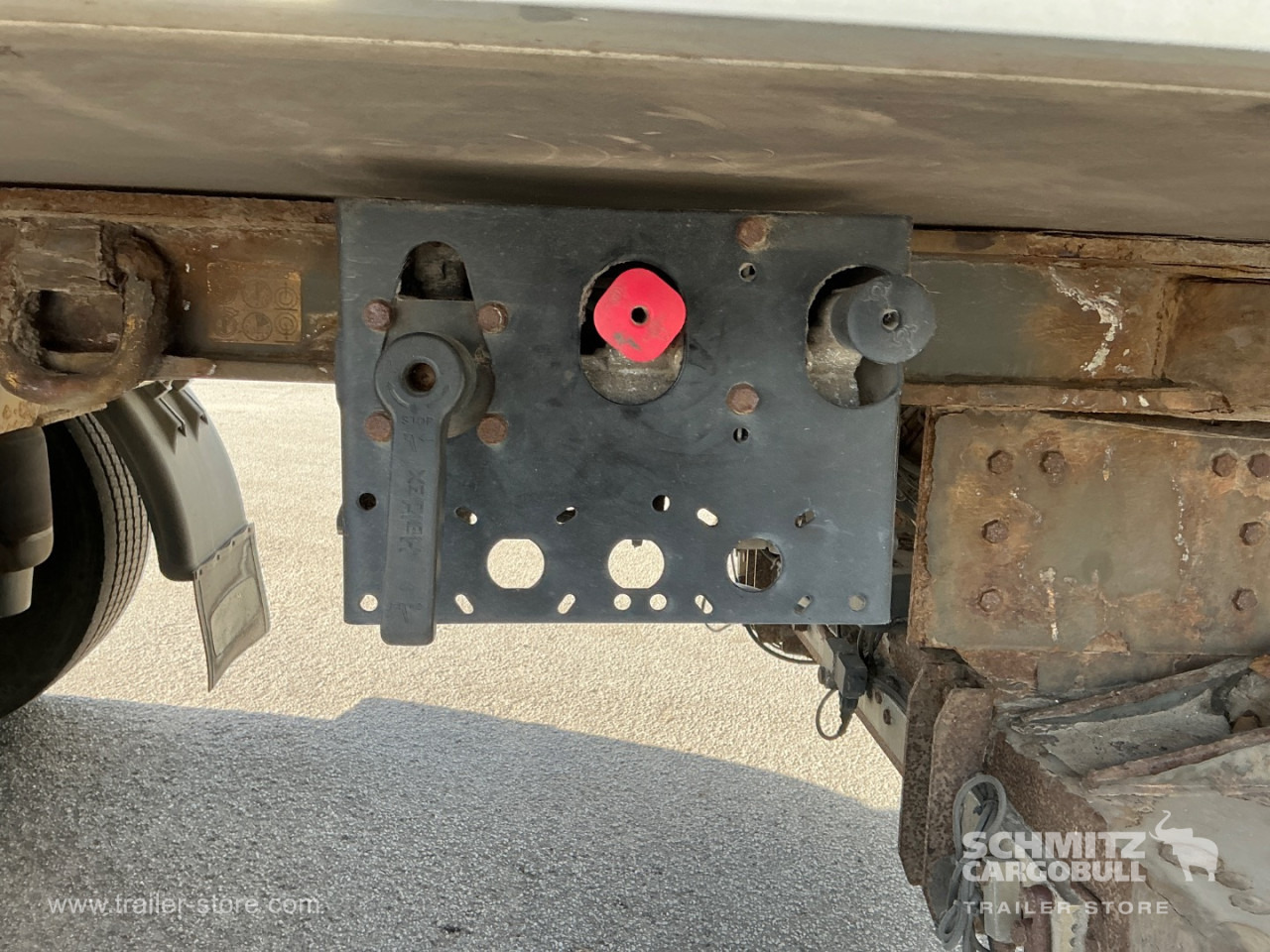 KRONE Dryfreight Standard Taillift - Επικαθήμενο κόφα: φωτογραφία 4 KRONE Dryfreight Standard Taillift - Επικαθήμενο κόφα: φωτογραφία 4