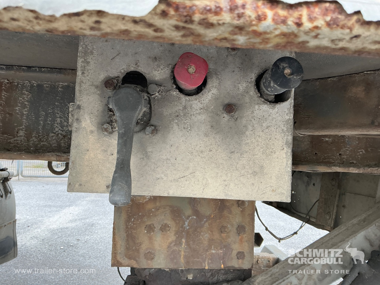 KRONE Dryfreight Standard Taillift - Επικαθήμενο κόφα: φωτογραφία 4 KRONE Dryfreight Standard Taillift - Επικαθήμενο κόφα: φωτογραφία 4