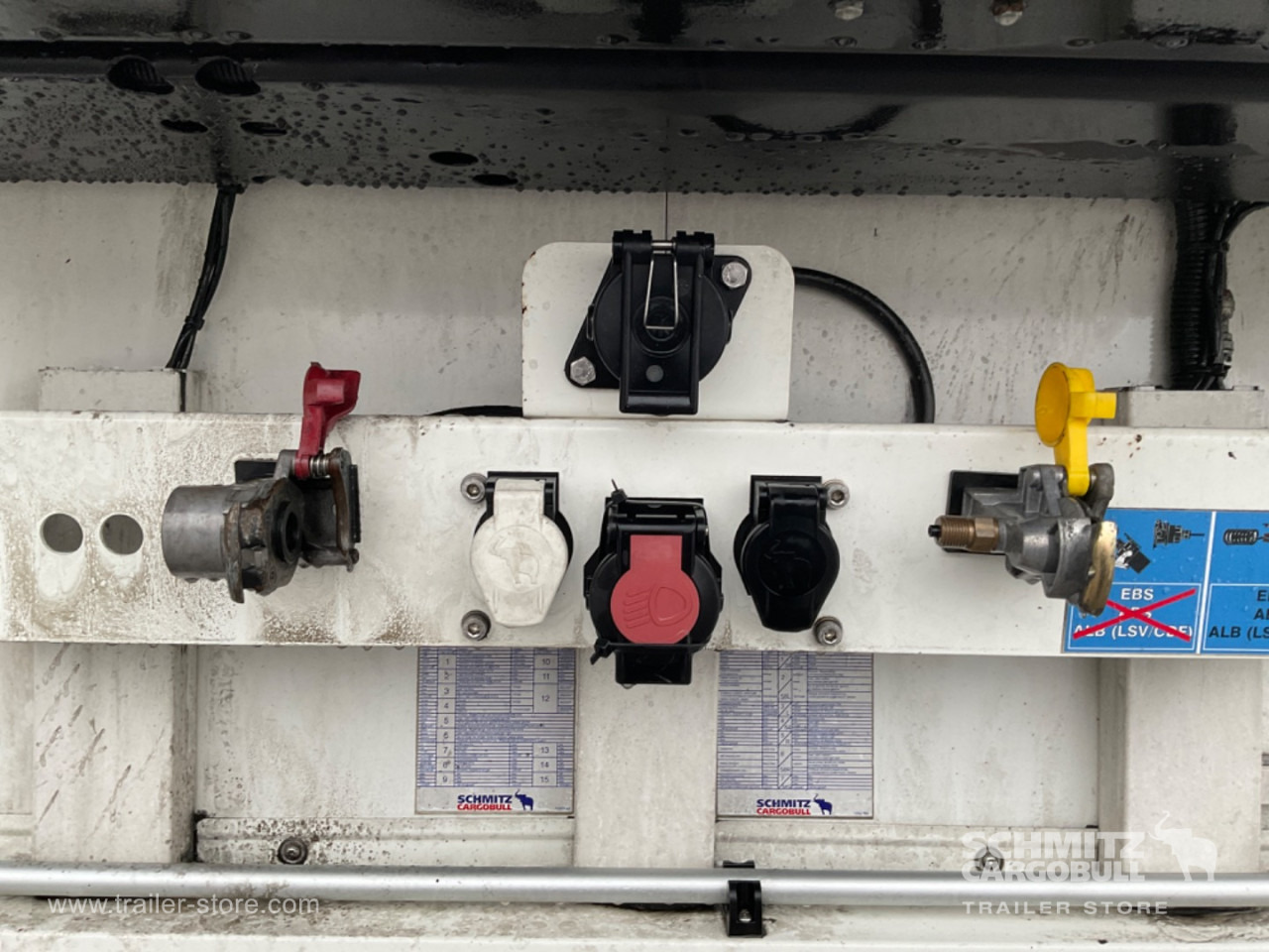 SCHMITZ Reefer Multitemp Double deck - Επικαθήμενο ισοθερμικό: φωτογραφία 4 SCHMITZ Reefer Multitemp Double deck - Επικαθήμενο ισοθερμικό: φωτογραφία 4