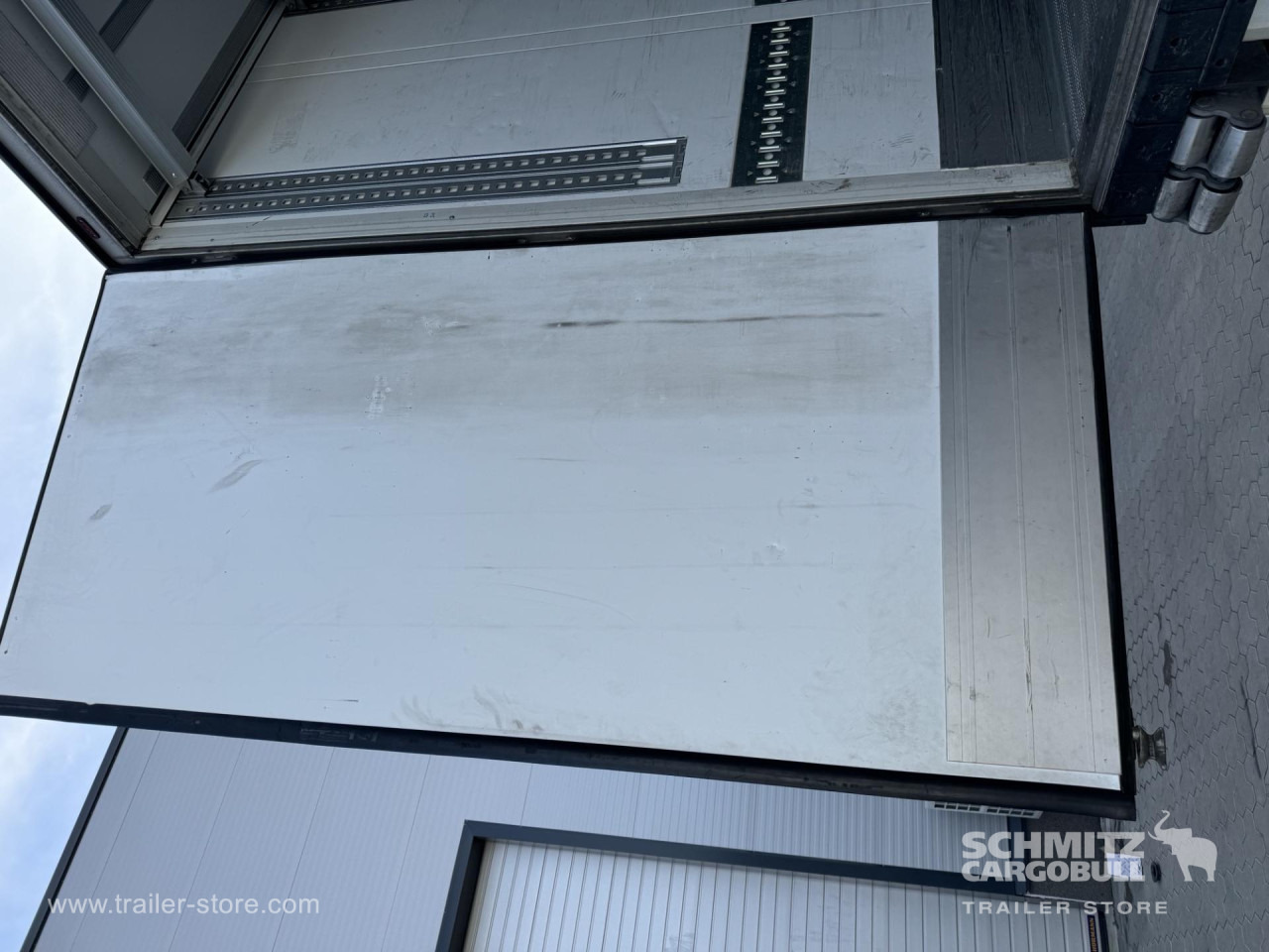SCHMITZ Reefer Standard Double deck - Επικαθήμενο ισοθερμικό: φωτογραφία 4 SCHMITZ Reefer Standard Double deck - Επικαθήμενο ισοθερμικό: φωτογραφία 4