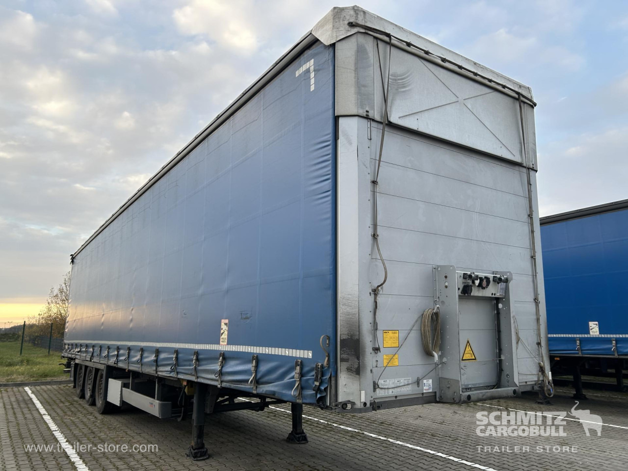 SCHMITZ Curtainsider Mega - Επικαθήμενο κουρτίνα: φωτογραφία 1 SCHMITZ Curtainsider Mega - Επικαθήμενο κουρτίνα: φωτογραφία 1