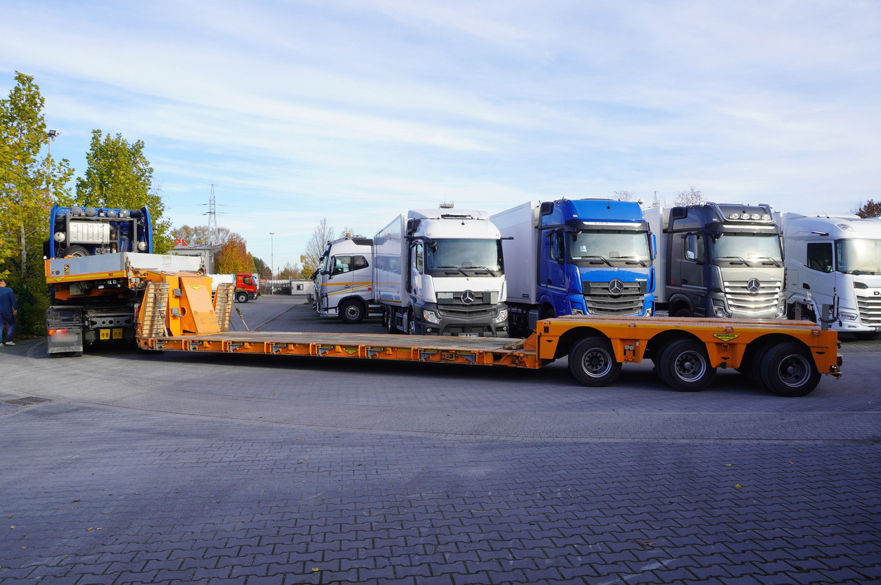 BROSHUIS 3ABD-48 61.0t TiefBet low-loader semi-trailer / 40 tons cap. / 3 steering axles / hydraulic suspension - Επικαθήμενο με χαμηλό δάπεδο: φωτογραφία 4 BROSHUIS 3ABD-48 61.0t TiefBet low-loader semi-trailer / 40 tons cap. / 3 steering axles / hydraulic suspension - Επικαθήμενο με χαμηλό δάπεδο: φωτογραφία 4