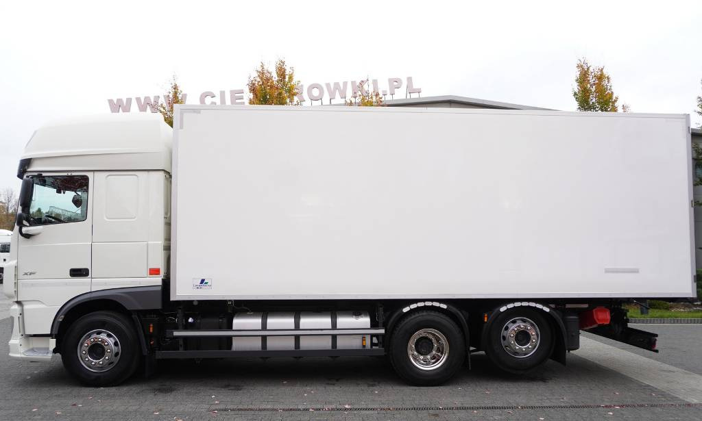 DAF XF 450 6×2 E6 / Refrigerator Lacapitaine / ATP/FRC to 2027 / 18 pallets - Φορτηγό ψυγείο: φωτογραφία 4 DAF XF 450 6×2 E6 / Refrigerator Lacapitaine / ATP/FRC to 2027 / 18 pallets - Φορτηγό ψυγείο: φωτογραφία 4