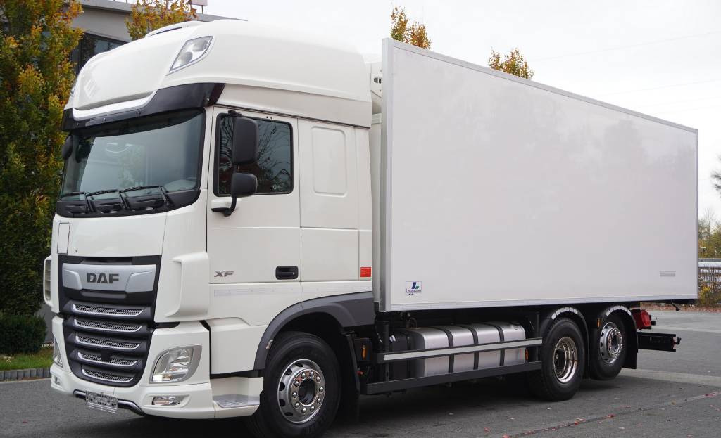 DAF XF 450 6×2 E6 / Refrigerator Lacapitaine / ATP/FRC to 2027 / 18 pallets - Φορτηγό ψυγείο: φωτογραφία 1 DAF XF 450 6×2 E6 / Refrigerator Lacapitaine / ATP/FRC to 2027 / 18 pallets - Φορτηγό ψυγείο: φωτογραφία 1