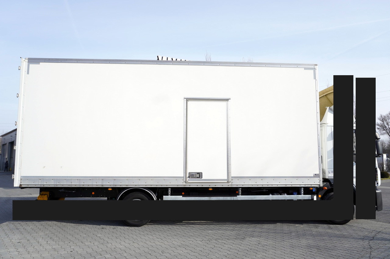 Giraudon 120.190 - Κλειστά aμάξωμα: φωτογραφία 1 Giraudon 120.190 - Κλειστά aμάξωμα: φωτογραφία 1