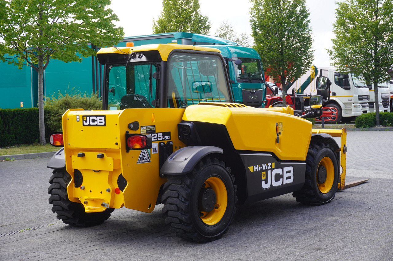 JCB 525-60T5 / 2022 / 860 MTH! / 2.5 T / Reach 6 m / joystick - Τηλεσκοπικός φορτωτής: φωτογραφία 5 JCB 525-60T5 / 2022 / 860 MTH! / 2.5 T / Reach 6 m / joystick - Τηλεσκοπικός φορτωτής: φωτογραφία 5