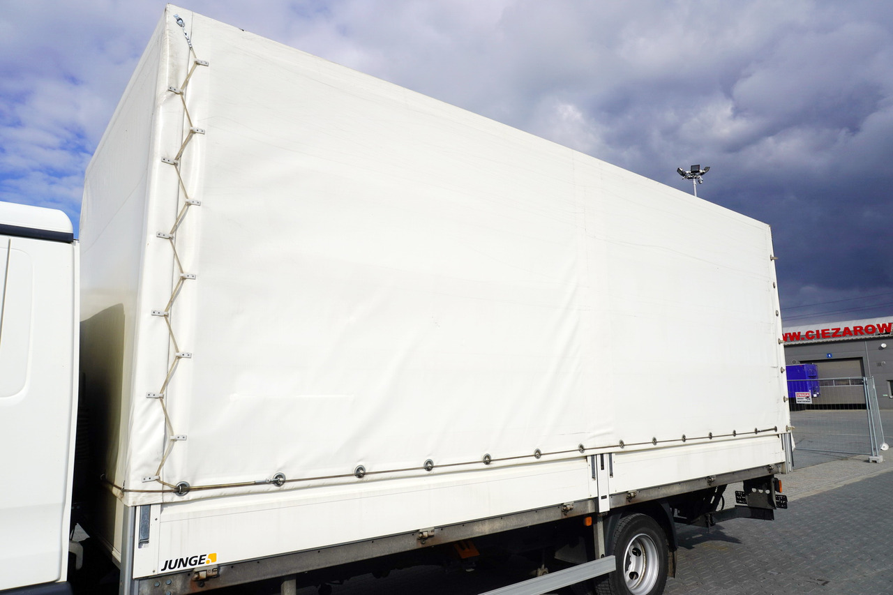 JUNGE Tarpaulin body + lift Dhollandia 1000 kg - Αμάξωμα με συρρόμενο μουσαμά: φωτογραφία 2 JUNGE Tarpaulin body + lift Dhollandia 1000 kg - Αμάξωμα με συρρόμενο μουσαμά: φωτογραφία 2