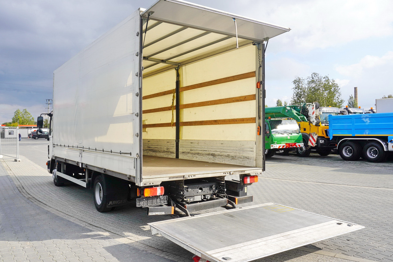 JUNGE Tarpaulin body + lift Dhollandia 1000 kg - Αμάξωμα με συρρόμενο μουσαμά: φωτογραφία 1 JUNGE Tarpaulin body + lift Dhollandia 1000 kg - Αμάξωμα με συρρόμενο μουσαμά: φωτογραφία 1