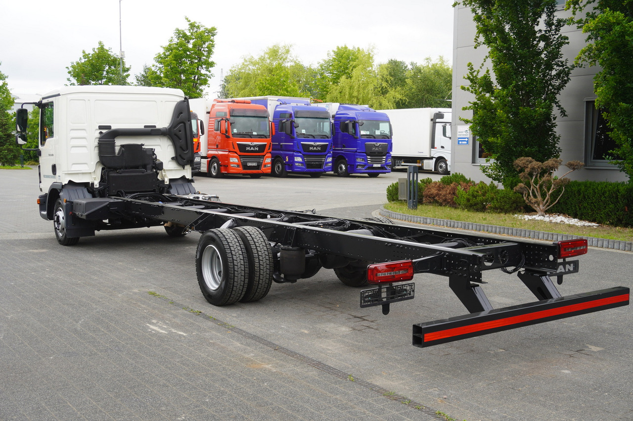 MAN TGL 12.190 / Chassis 8 m / 100 tho. km - Φορτηγό σασί: φωτογραφία 4 MAN TGL 12.190 / Chassis 8 m / 100 tho. km - Φορτηγό σασί: φωτογραφία 4
