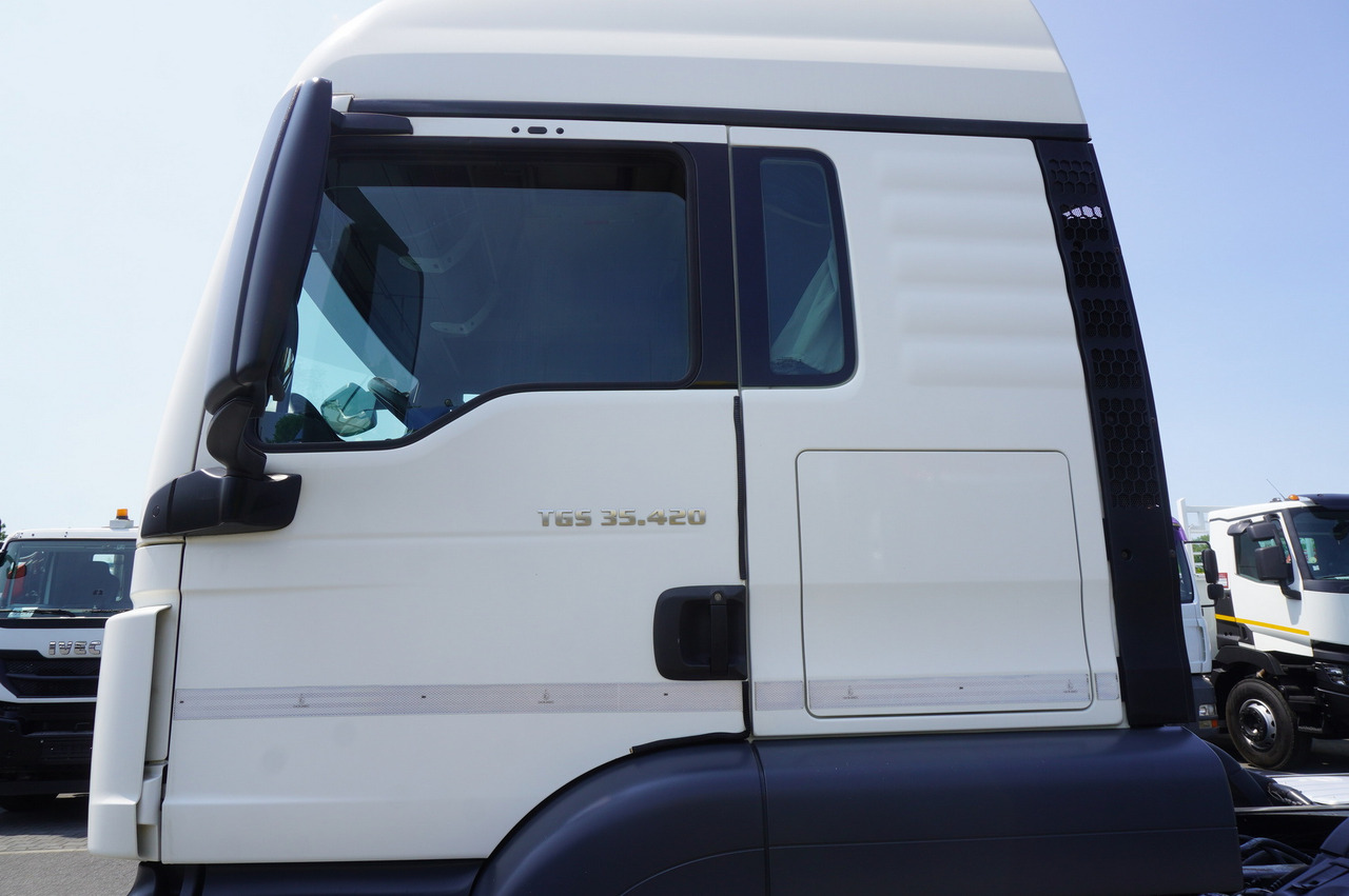 Φορτηγό με γερανό MAN TGS 35.420 8x2 / Chassis 6.4 m / 3 steered axles: φωτογραφία 13