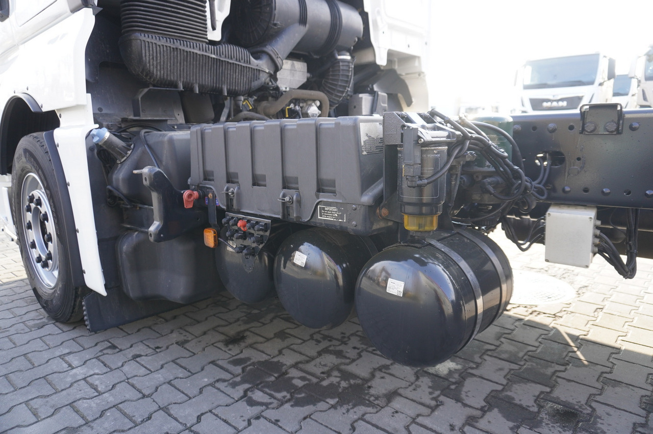 Φορτηγό σασί MAN TGX 35.580 E6 8x4/4 - 8.8m chassis frame: φωτογραφία 10