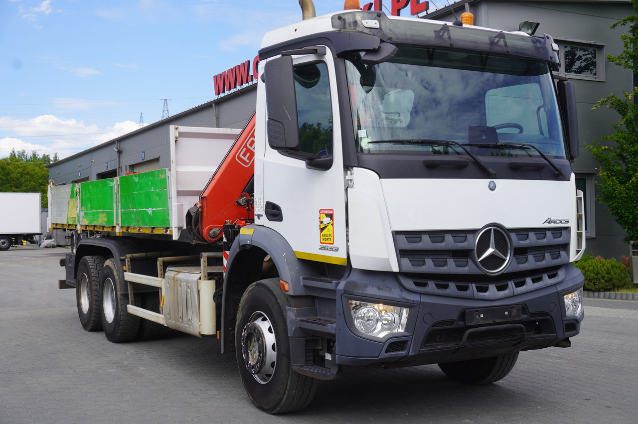 MERCEDES-BENZ AROCS 2633 6x4 / 5.5 T crane FASSI F135 / Tipper 15 EPAL - Φορτηγό με γερανό: φωτογραφία 2 MERCEDES-BENZ AROCS 2633 6x4 / 5.5 T crane FASSI F135 / Tipper 15 EPAL - Φορτηγό με γερανό: φωτογραφία 2
