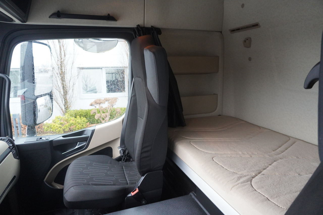 Φορτηγό σασί MERCEDES-BENZ Actros 1824 / 9.1 m chassis / sleeping cabin: φωτογραφία 19