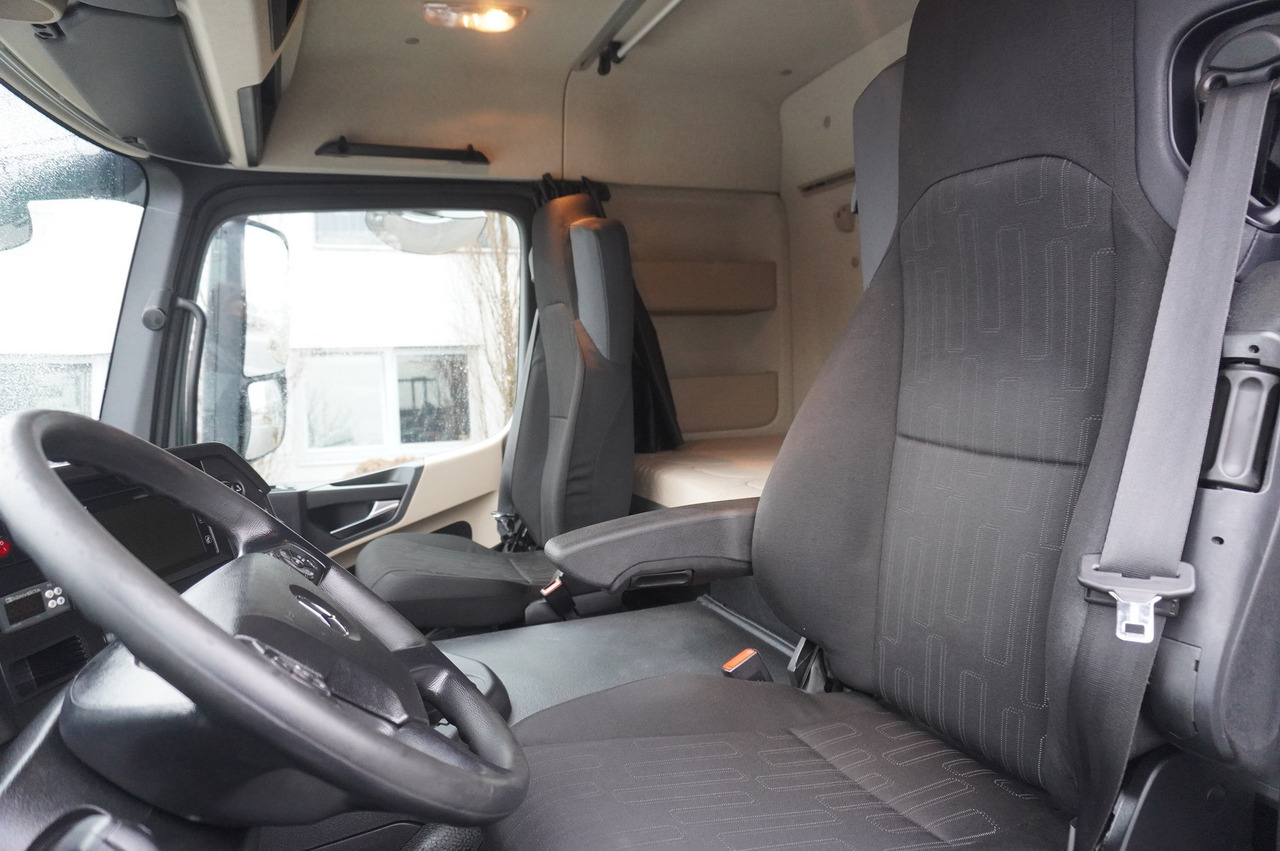 Φορτηγό σασί MERCEDES-BENZ Actros 1824 / 9.1 m chassis / sleeping cabin: φωτογραφία 18