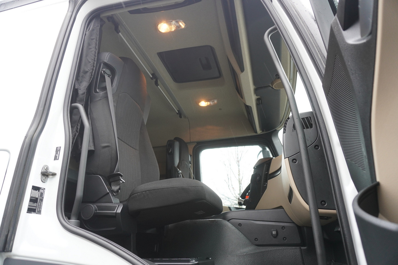 Φορτηγό σασί MERCEDES-BENZ Actros 1824 / 9.1 m chassis / sleeping cabin: φωτογραφία 28