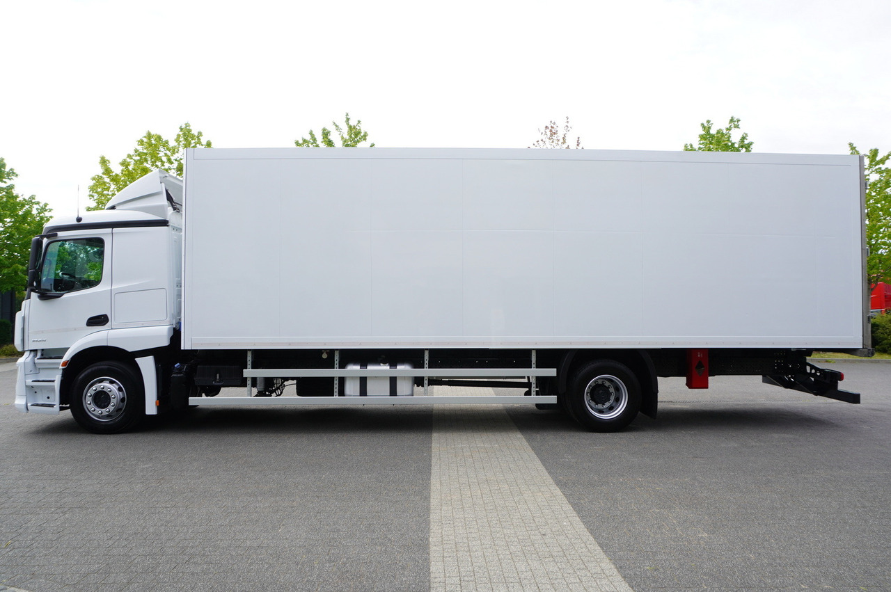 MERCEDES-BENZ Actros 1824 / Refrigerator 22 EPAL / Carrier Supra 850 / Sleeping cabin - Φορτηγό ψυγείο: φωτογραφία 2 MERCEDES-BENZ Actros 1824 / Refrigerator 22 EPAL / Carrier Supra 850 / Sleeping cabin - Φορτηγό ψυγείο: φωτογραφία 2
