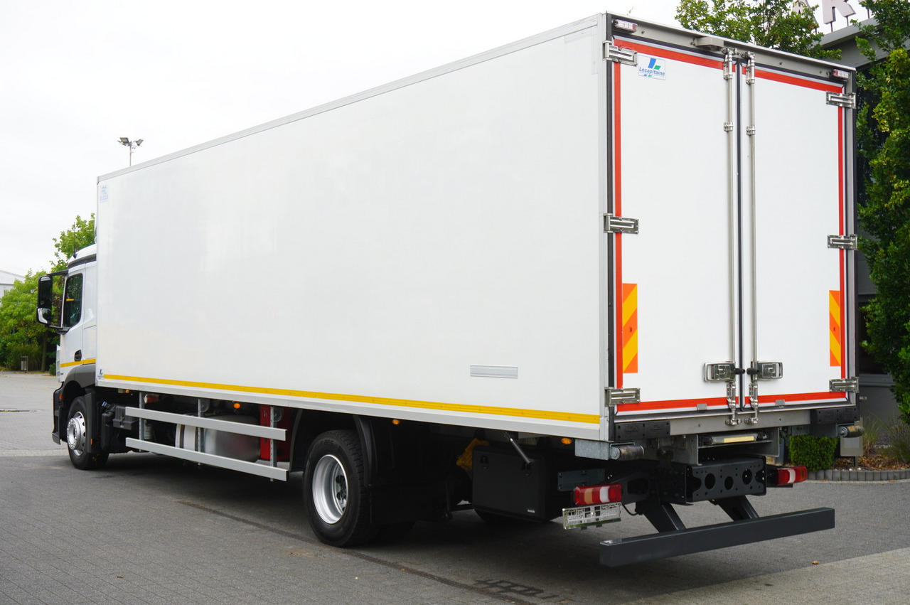 MERCEDES-BENZ Actros 1824 / Refrigerator 22 EPAL / Carrier Supra 950 / Sleeping cabin - Φορτηγό ψυγείο: φωτογραφία 2 MERCEDES-BENZ Actros 1824 / Refrigerator 22 EPAL / Carrier Supra 950 / Sleeping cabin - Φορτηγό ψυγείο: φωτογραφία 2